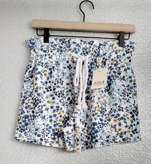 NWT Women's a.n.a. Floral Linen Blend Paper Bag Shorts    Size PS